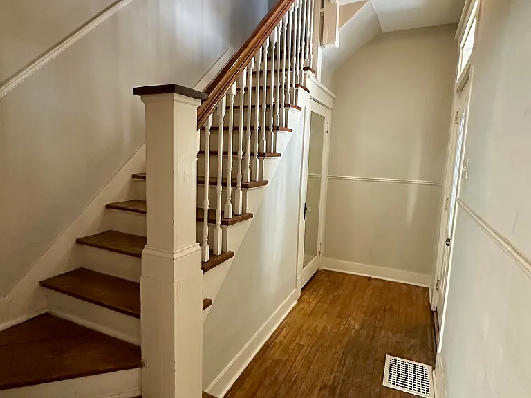 2628 State St — Photo 12