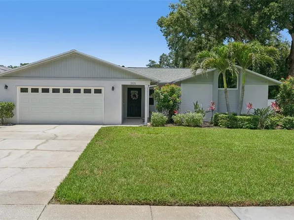 2521 Gulfbreeze Cir, Palm Harbor, FL 34683