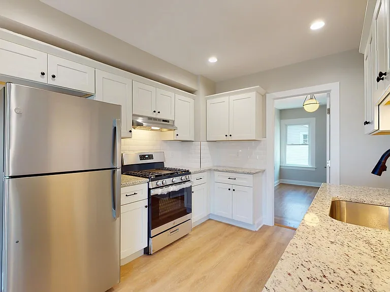 37 Harrison Ave #37 — Photo 21