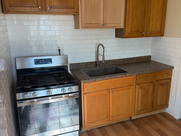 1209 W 11th St #D — Photo 12