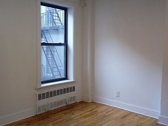 3rd image of 2030 Madison Ave #2R