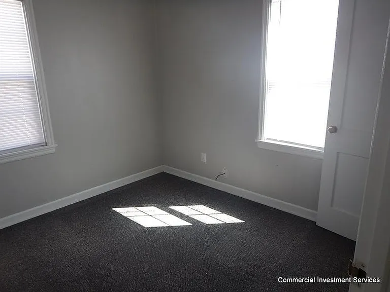 714 S Jeffers St — Photo 6