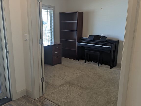 3rd image of 360 N Tullshire Ave