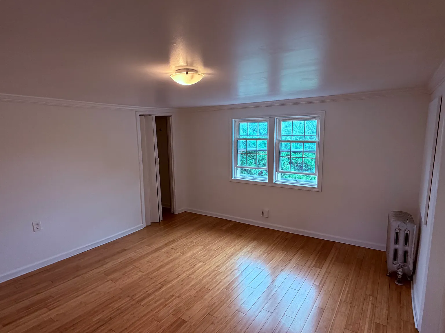 1 bed, 1050 sqft, $1,200 — Photo 4