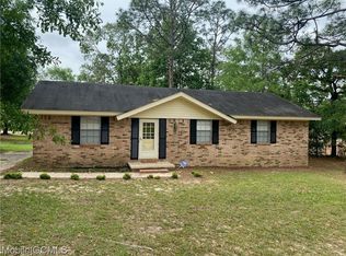 11753 Old Moffat Rd, Wilmer, AL 36587