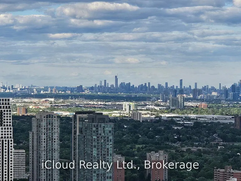448 Burnhamthorpe Rd W #4006 — Photo 4