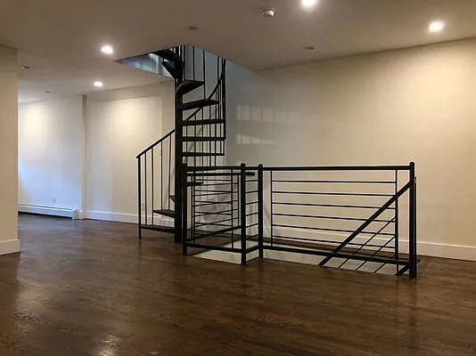 Rented by Aron Fried, LREB | media 11