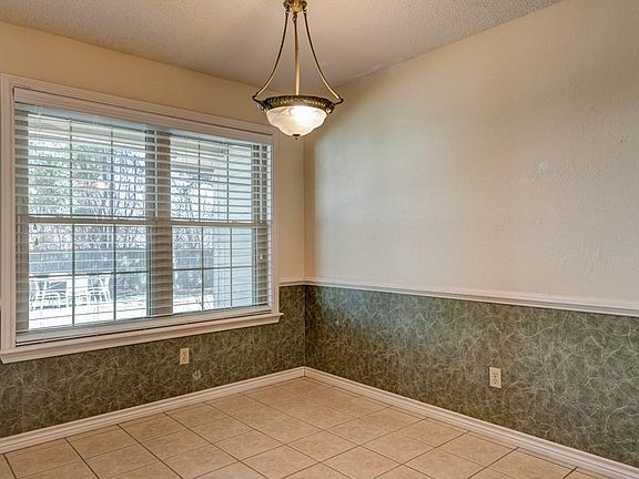 4th image of 2915 Sugar Hill Rd