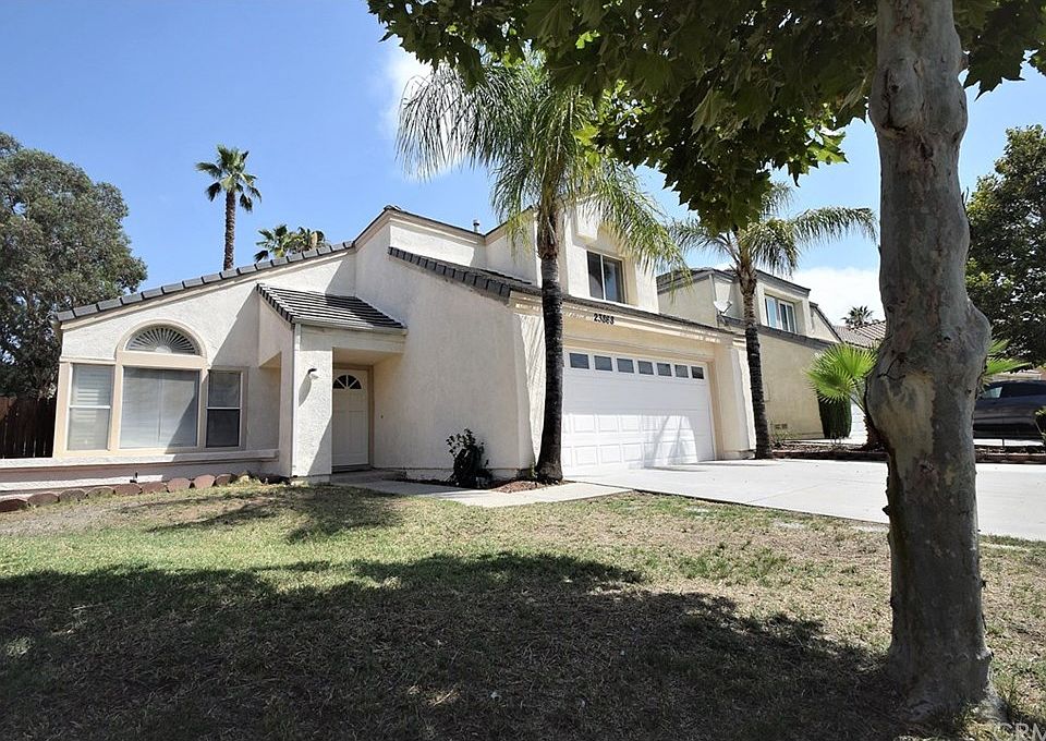 1st image of 23868 Lone Pine Dr
