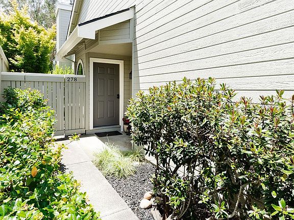 3rd image of 278 Greenview Dr