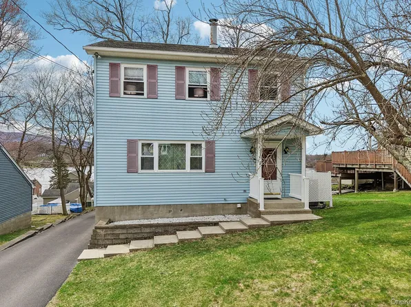 335 Oak Drive, New Windsor, NY 12553