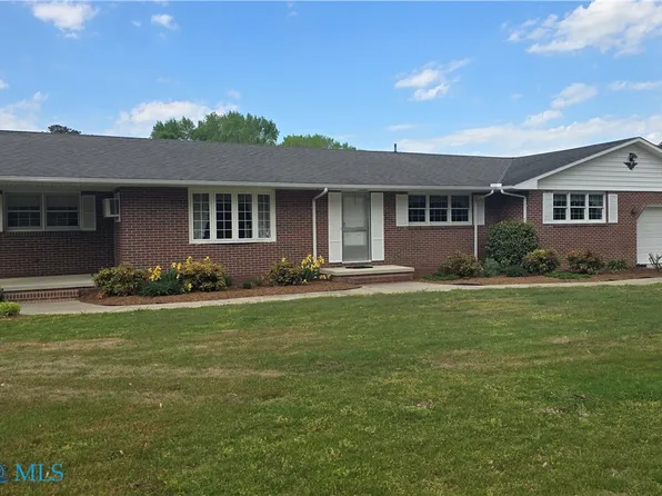 250 Baby Ln, Mathews, VA 23109