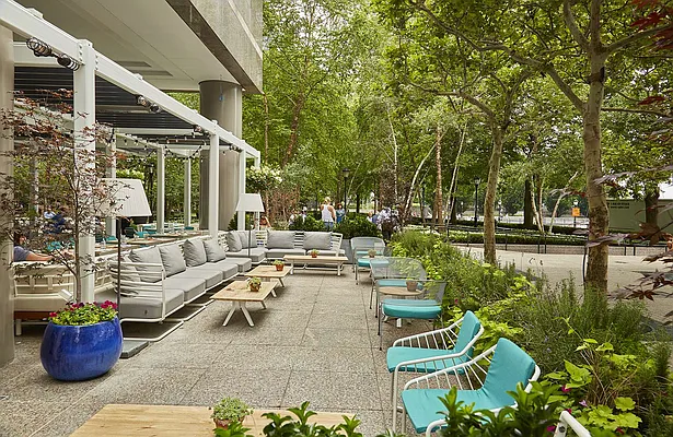 Sold by Compass | media 22