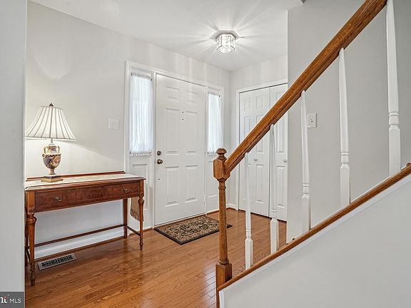 5th image of 4403 Berwick Pl