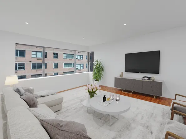 45 Sutton Place South image 1 of 18