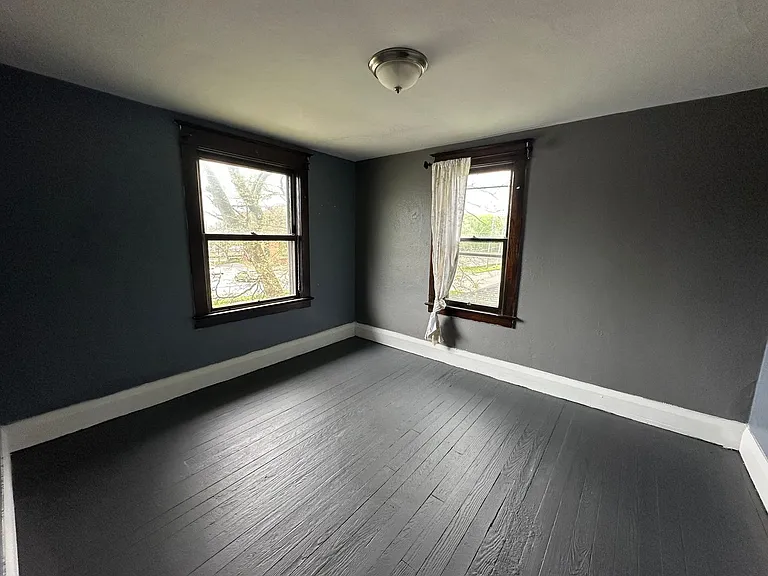 526 Lexington Ave — Photo 10