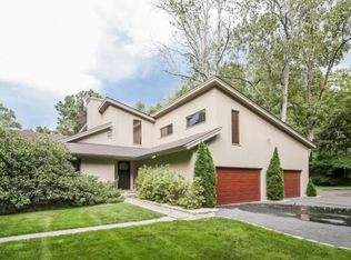 353 Riversville Rd, Greenwich, CT 06831