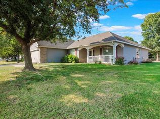 2504 7th Ave SE, Willmar, MN 56201