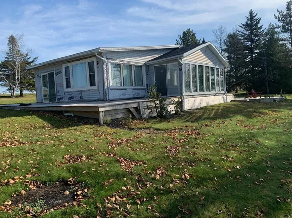 110 Island Road, Saint Agatha, ME 04772