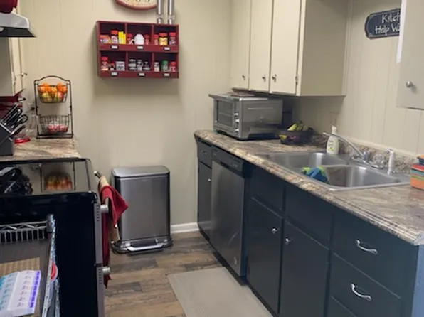 401 S Pondalilly Little Riv APT 4, Little River Academy, TX 76554