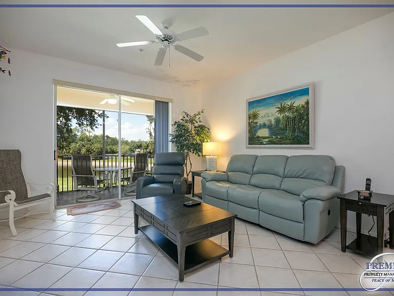 3964 Bishopwood Ct E #202 — Photo 7