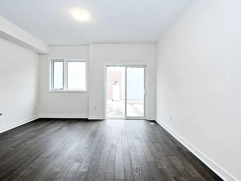 101 William Duncan Rd #101 — Photo 6