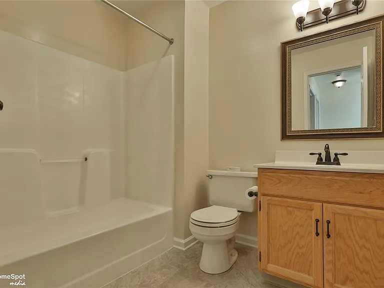 124 Stephanie Dr — Photo 25
