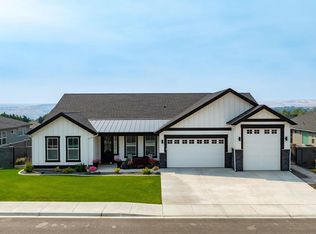 377 Ventus St, Richland, WA 99352