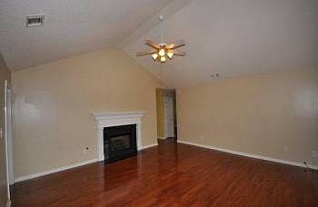 2nd image of 3715 Colbert St