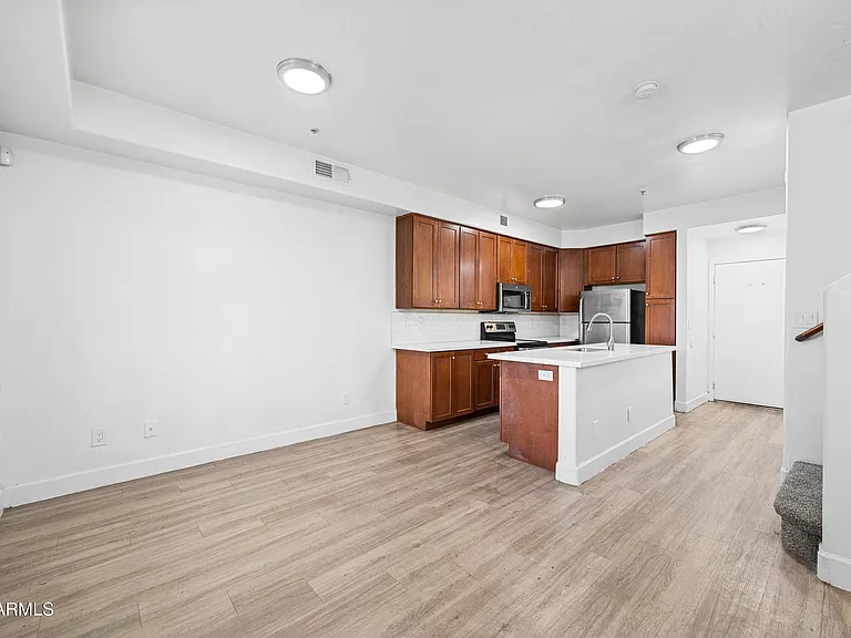 4608 W Maryland Ave #1190 — Photo 2