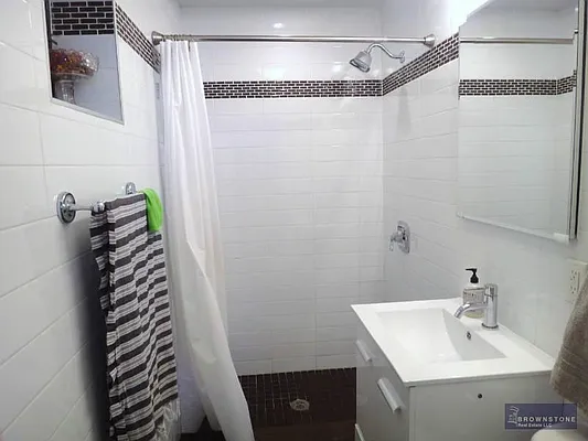 Sold by Brownstone Real Estate | media 20