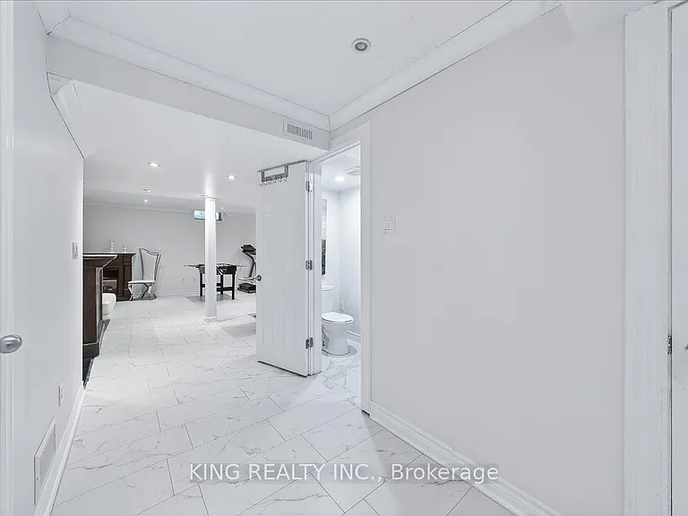 76 Blackburn Dr — Photo 36