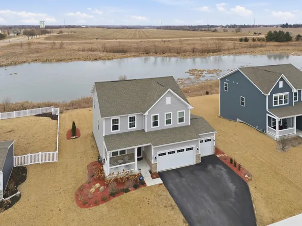 306 Atkinson Dr, Sugar Grove, IL 60554