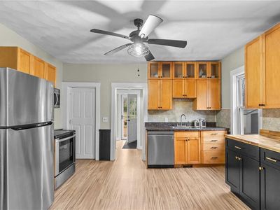 281 Hope Furnace Rd, Scituate, RI, 02831