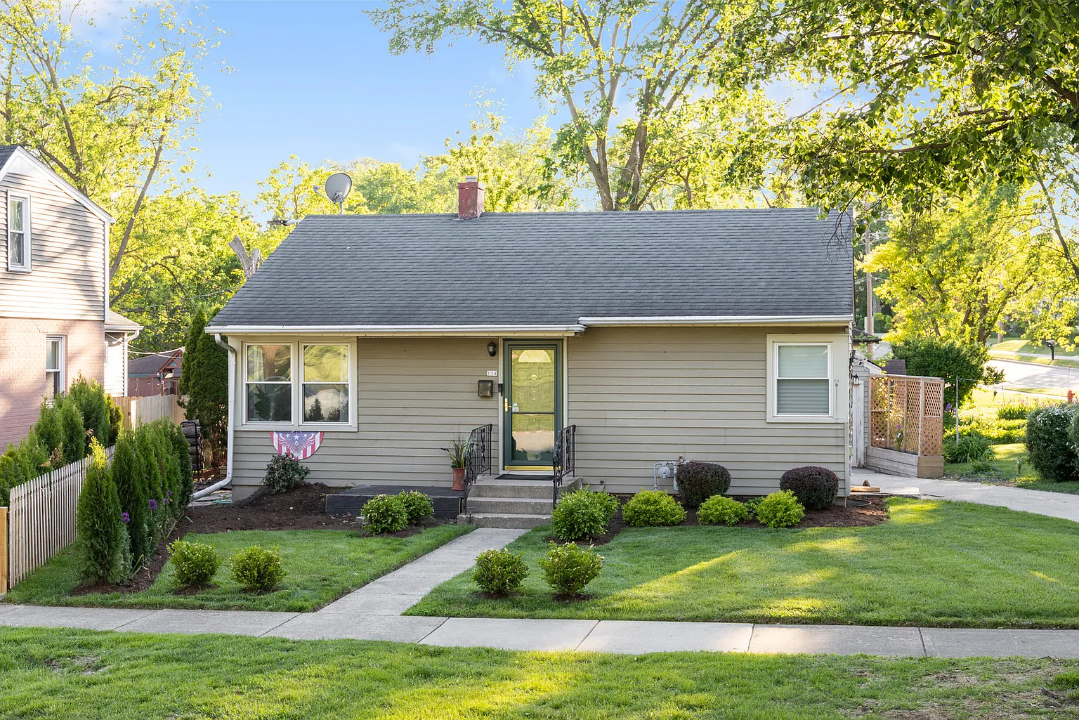 124 Westend Ave photo 1