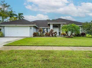 13766 Callington Dr, Wellington, FL 33414