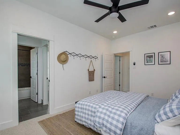778 W Tidwell Rd #I — Photo 26