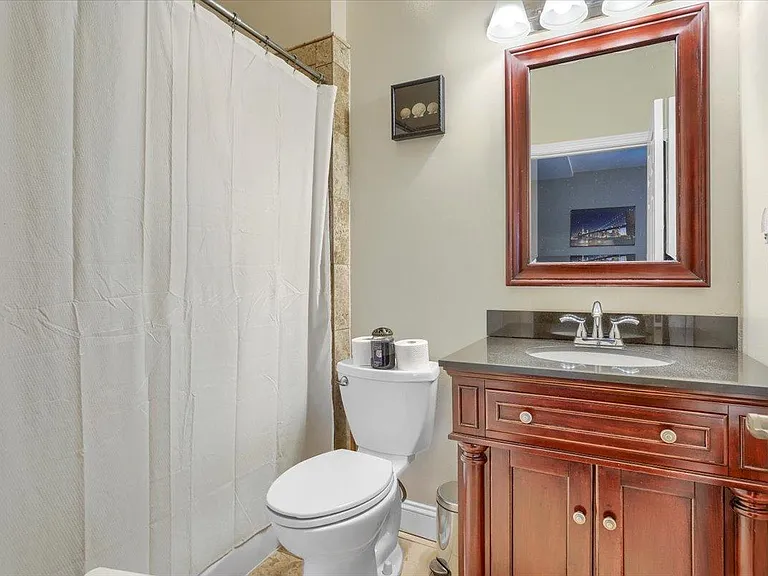 38 Pleasant St #4 — Photo 15