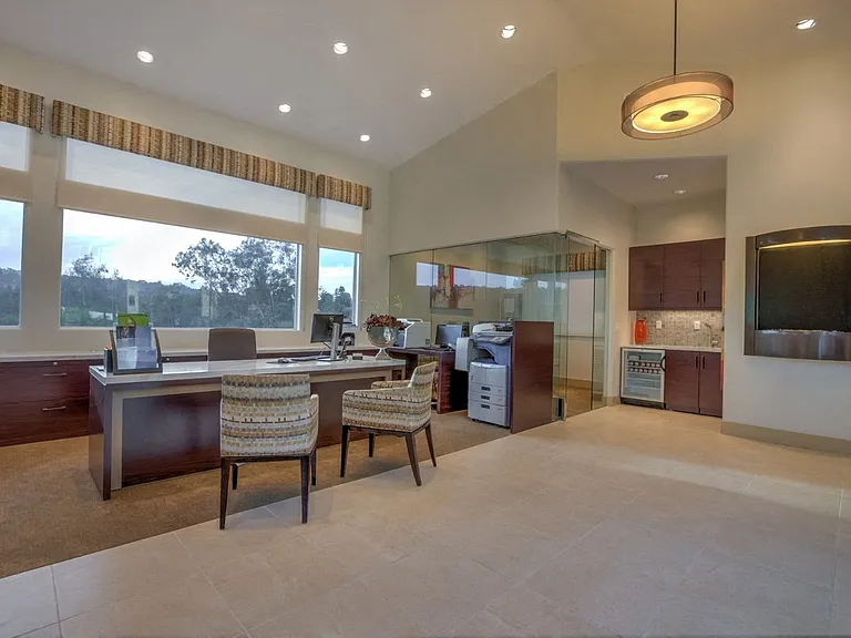 The Vista at Laguna — Photo 11