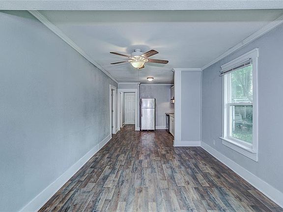 2nd image of 131 S Frankfort Ave