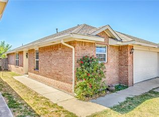 858 Beaumont Sq, Norman, OK 73071