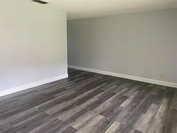 2nd image of 4895 Badger Ave #4885