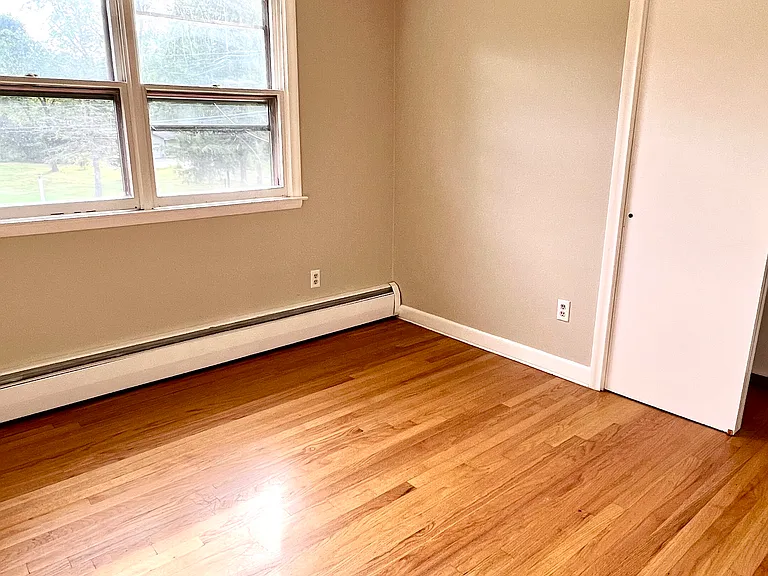 13 Meadowbrook Ln — Photo 17