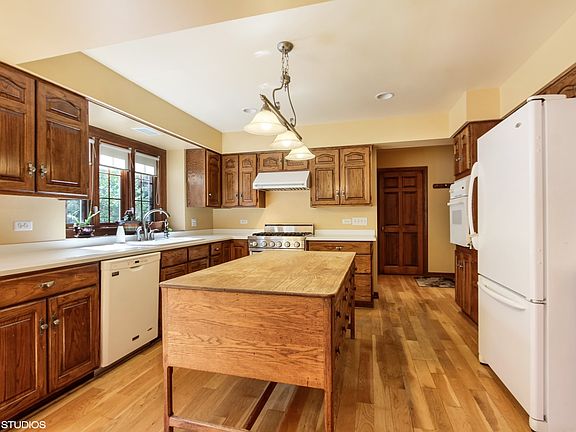 3rd image of 247 Nita Ln