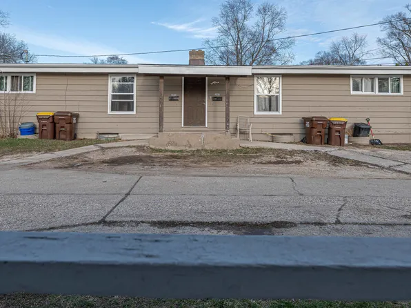 2003 Montague St, Rockford, IL 61102