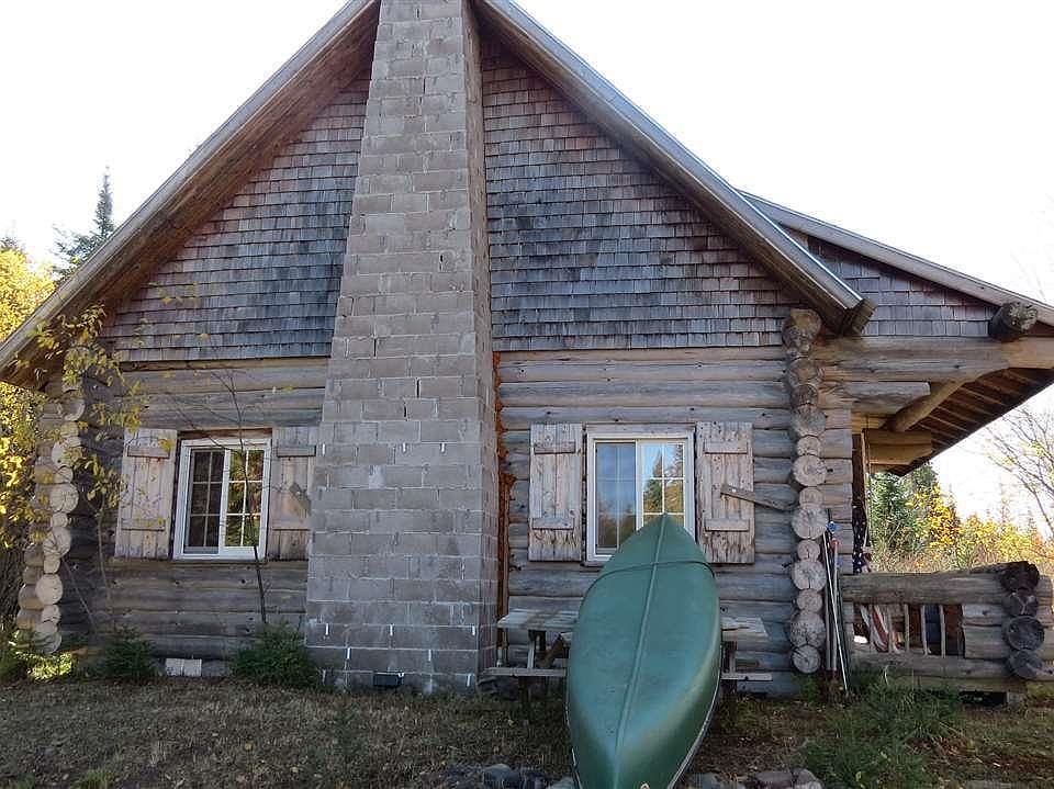 2nd image of 1466 Tom Lake Rd