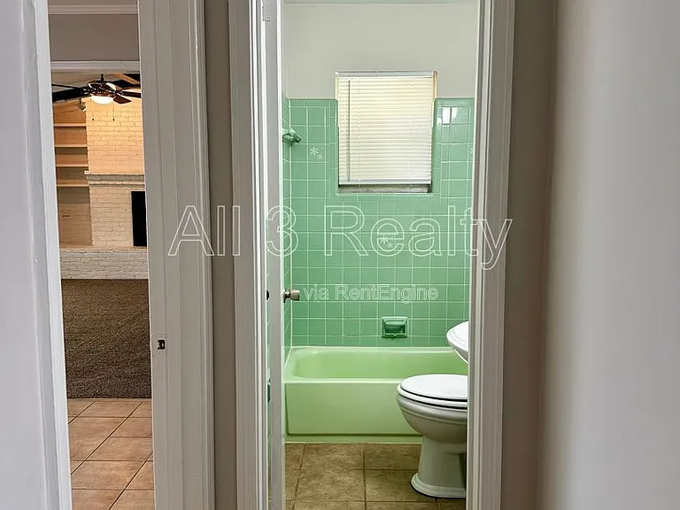 712 Sir Michael Dr — Photo 22