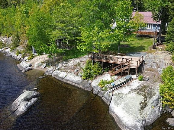 4th image of 229 Two Eel River Ln