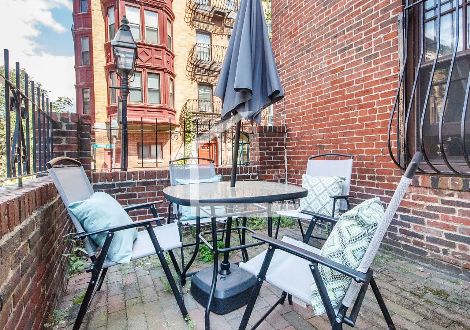 3 bed in Beacon Hill — Photo 3