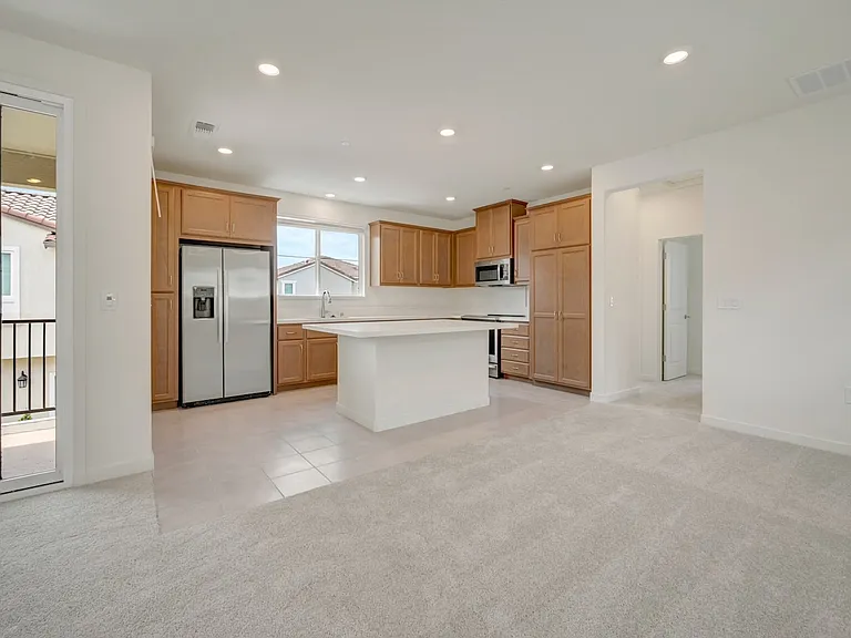 14545 Southpointe Dr #81 — Photo 6